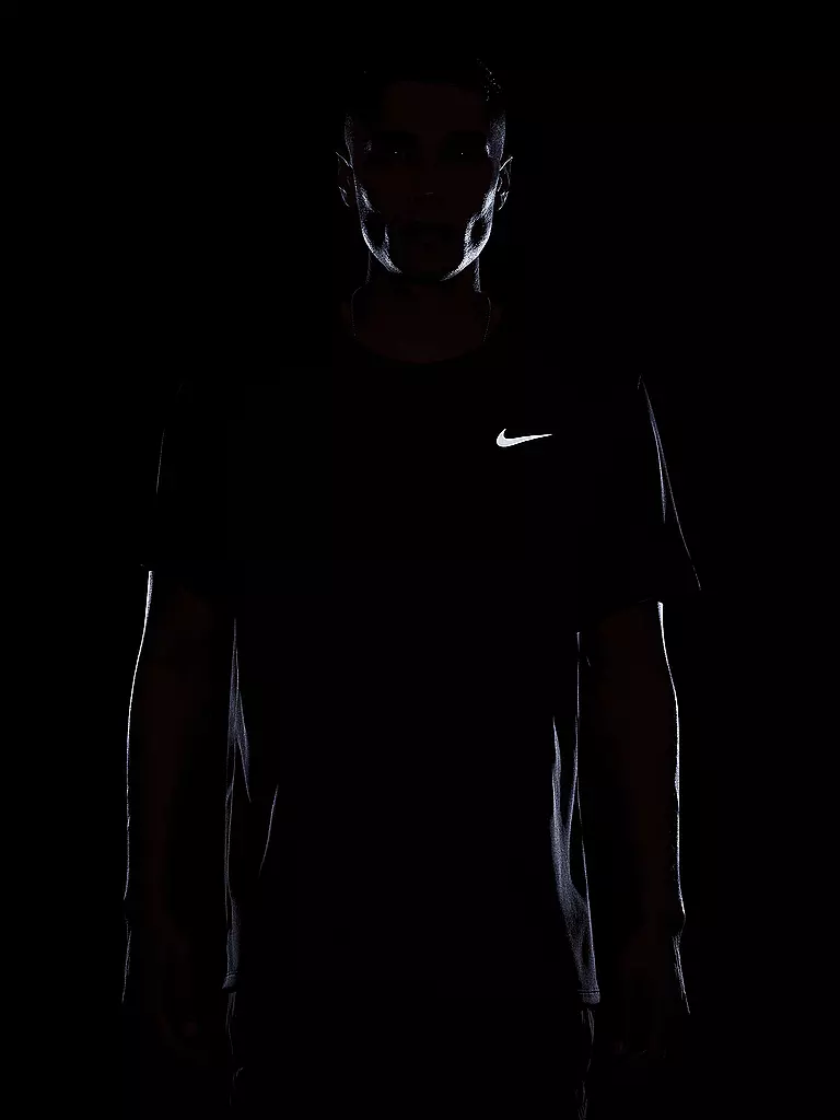 NIKE | T-shirt de running pour homme Dri-FIT UV Miler | Bleu foncé