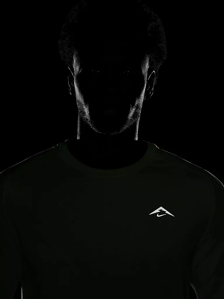 NIKE | T-shirt de running pour homme Solar Chase Trail |