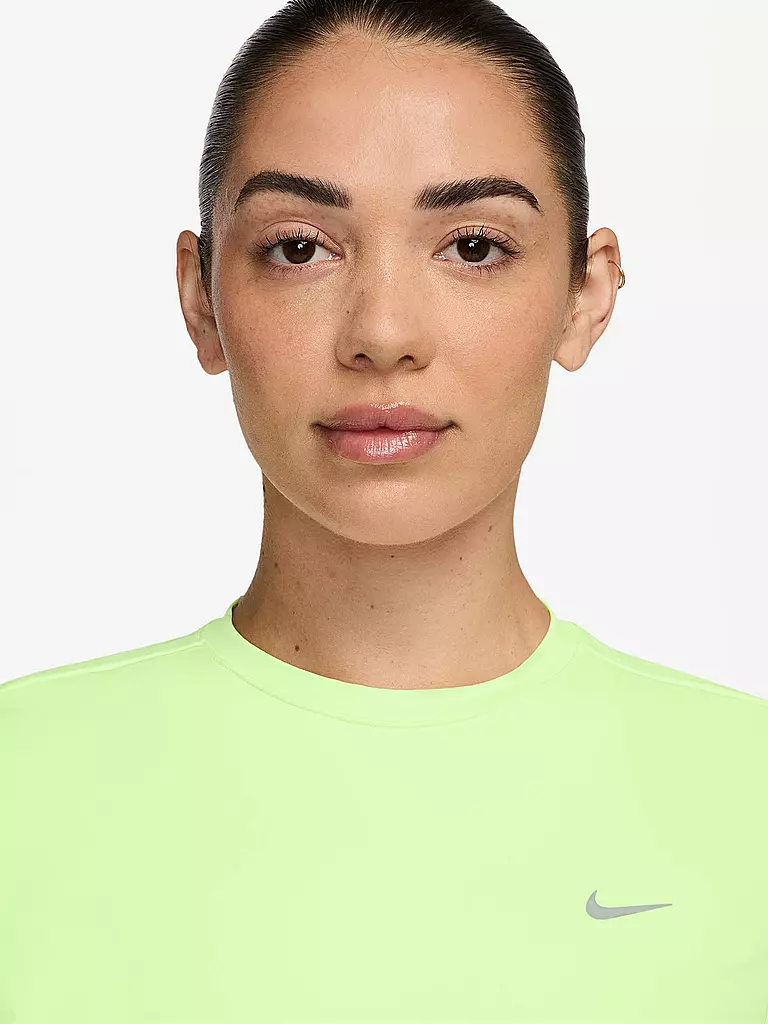 NIKE | T-shirt de running Swift pour femme | Vert clair