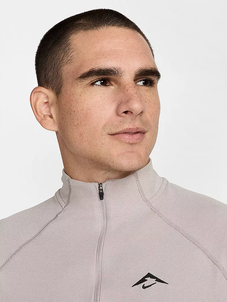 NIKE | T-shirt de running Trail 1/2 zip pour homme |