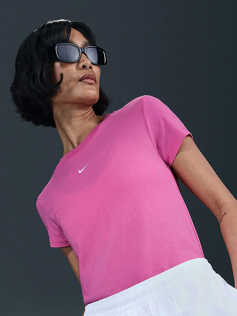 NIKE | T-shirt de sport Chill Knit pour femme | Baie