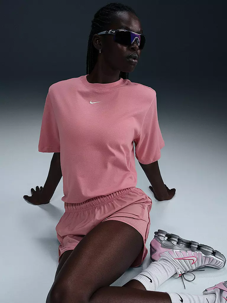 NIKE | T-shirt Femme NSW Essential |