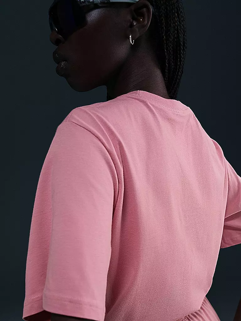NIKE | T-shirt Femme NSW Essential |