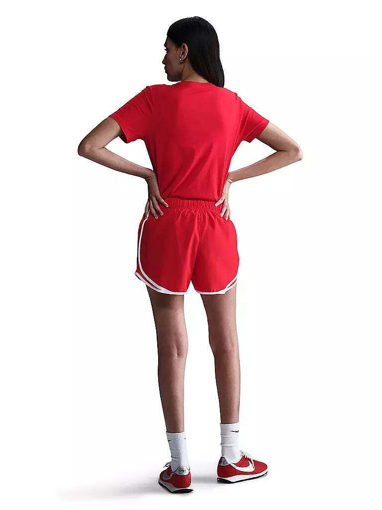 NIKE | T-shirt Femme Sportswear Club Essentials |