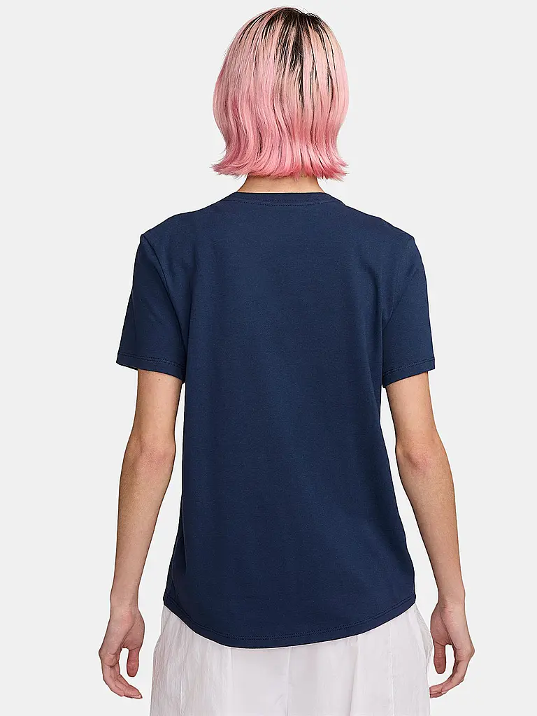 NIKE | T-shirt Femme Sportswear Club Essentials |