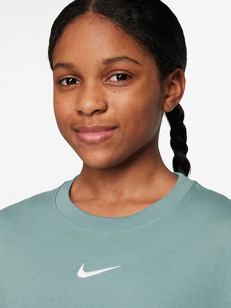 NIKE | T-shirt fille Sportswear Essential |