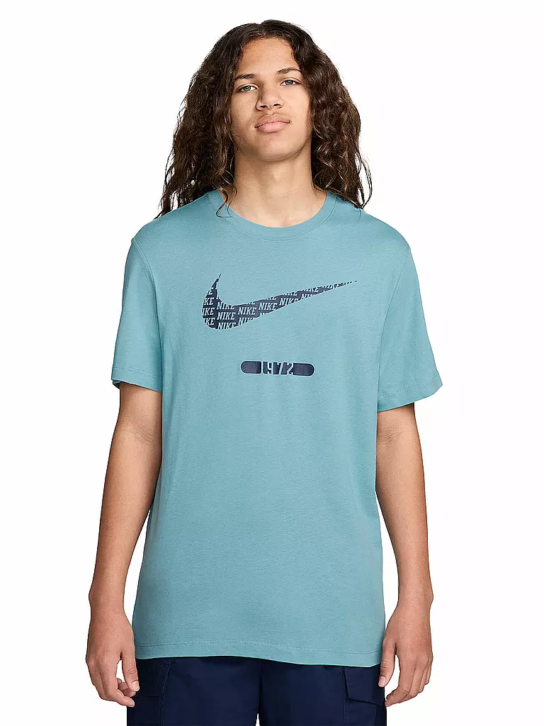 NIKE | T-shirt NSW Swoosh pour homme | Bleu clair