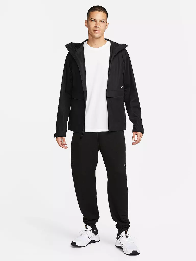 NIKE | Veste de fitness pour homme Storm-FIT ADV A.P.S. |