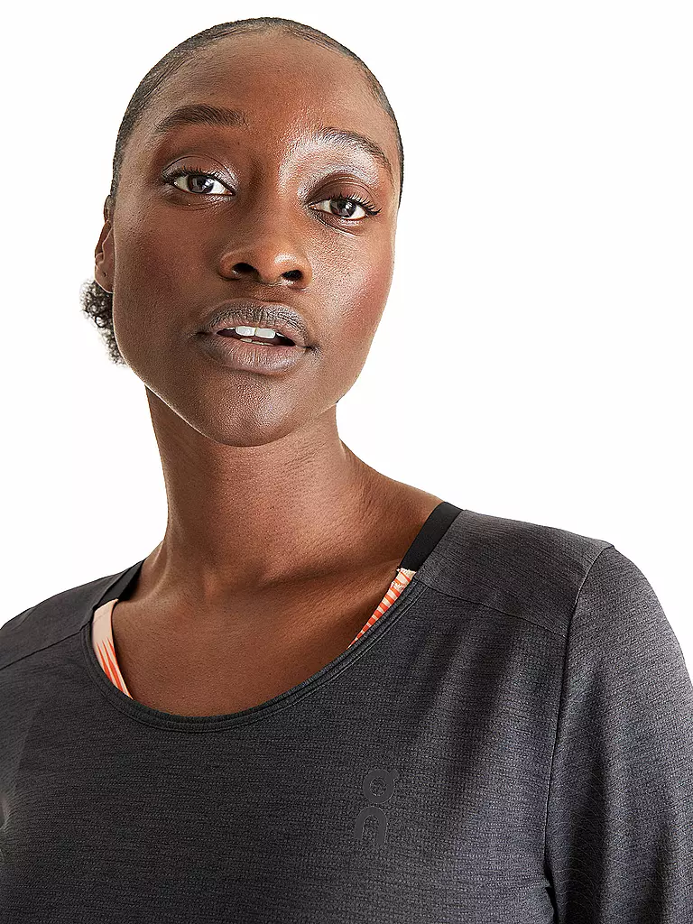 ON | Damen Laufshirt Performance Long-T Lumos | Noir