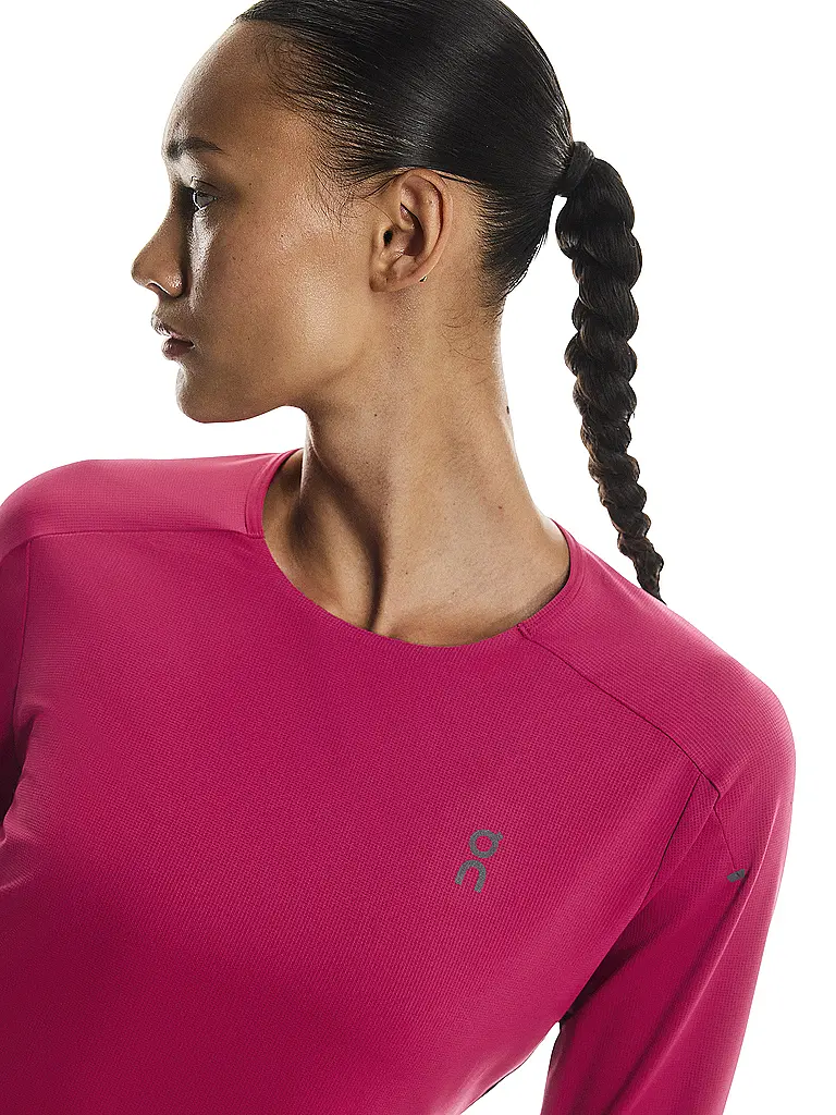 ON | T-shirt de course à manches longues Performance pour femmes |