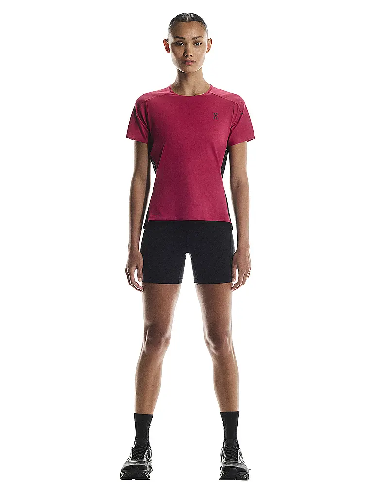 ON | T-shirt de course Performance pour femme | Rouge foncé