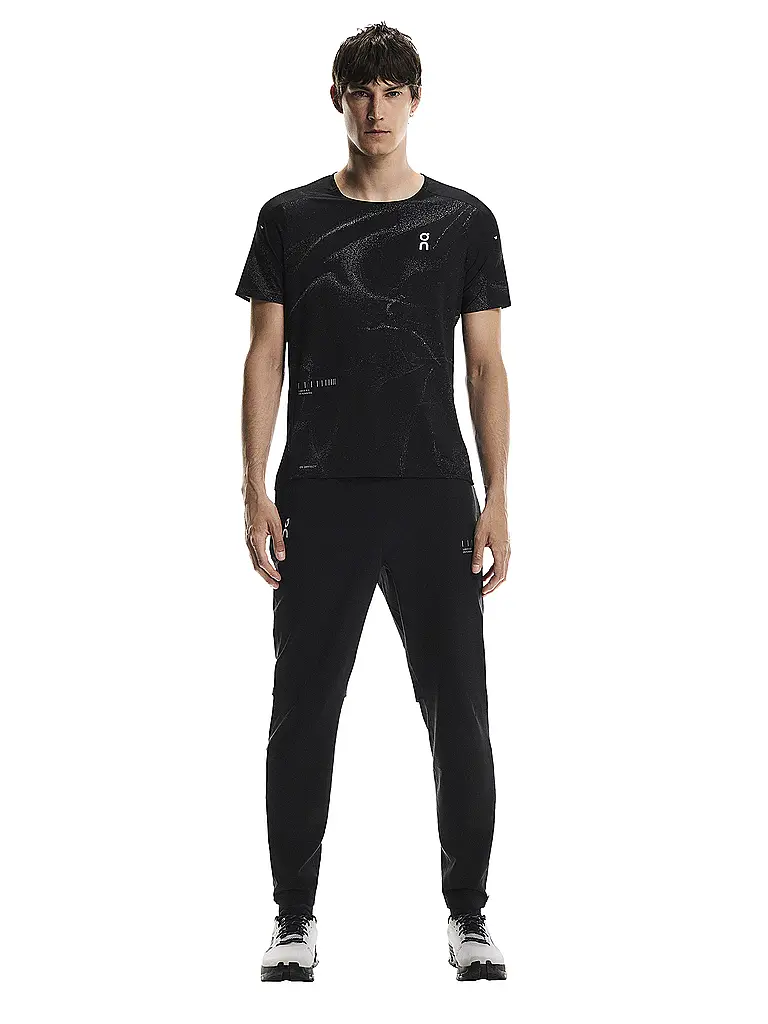 ON | T-shirt de course Performance-T Lumos pour hommes | Noir