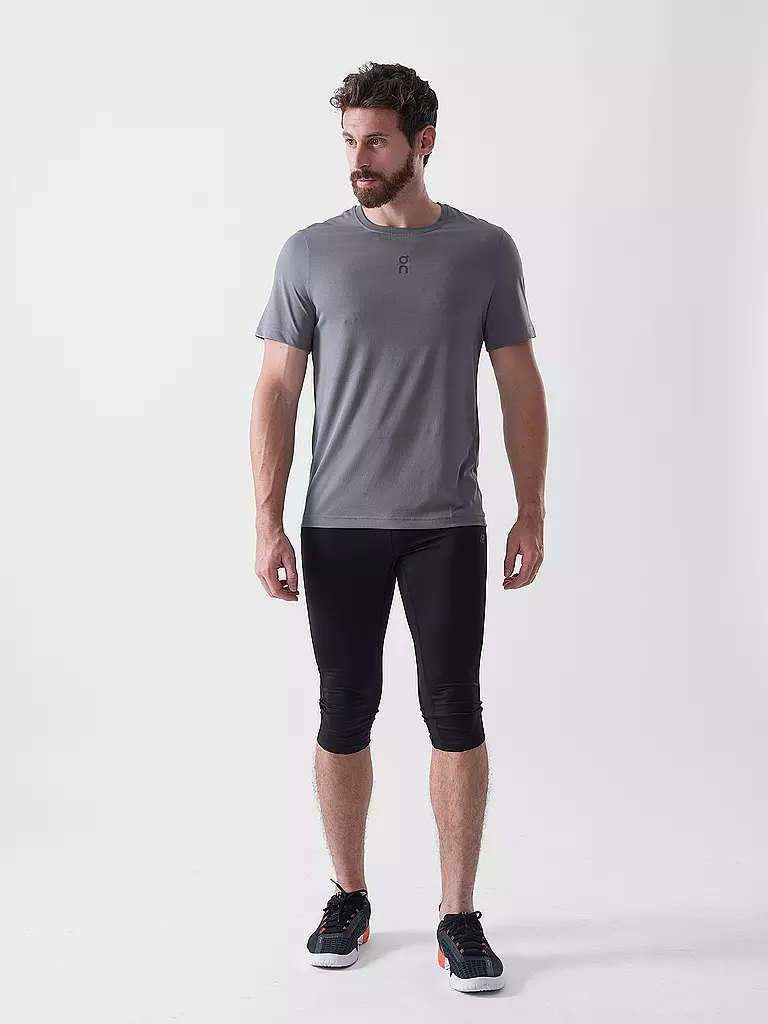 ON | T-shirt de course Trail-T pour hommes | Gris