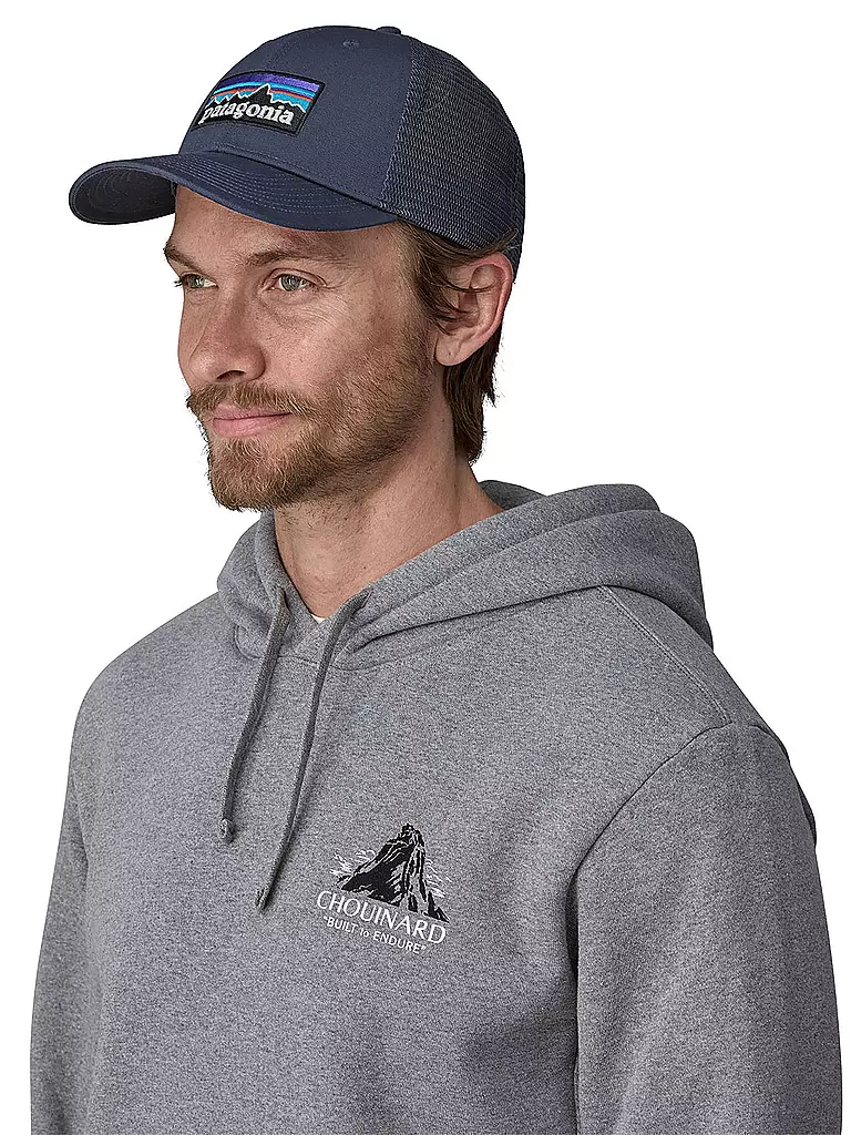 PATAGONIA | Casquette P-6 Logo LoPro Trucker | Bleu foncé