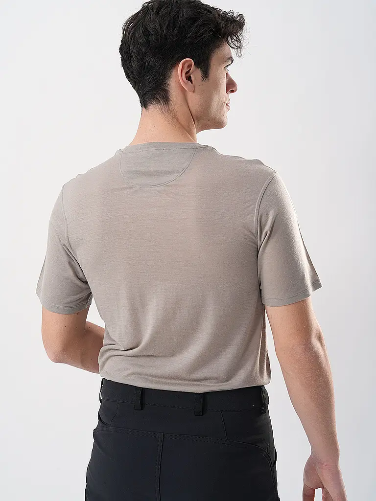 PATAGONIA | T-shirt de sport homme Capilene® Cool Merino Graphic | 