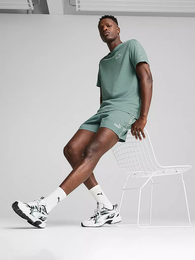PUMA | Short de fitness tissé à bande de 5 pouces pour hommes | Vert clair