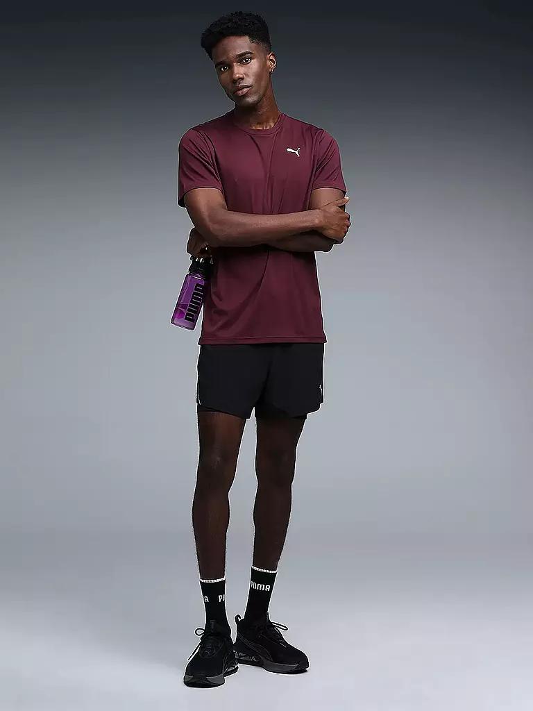 PUMA | T-shirt de fitness essentiel pour hommes | Rouge foncé