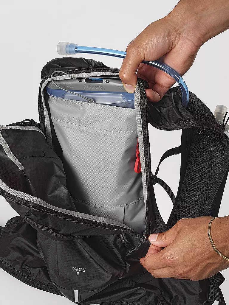 SALOMON | Sac d'hydratation Cross 8 8L |