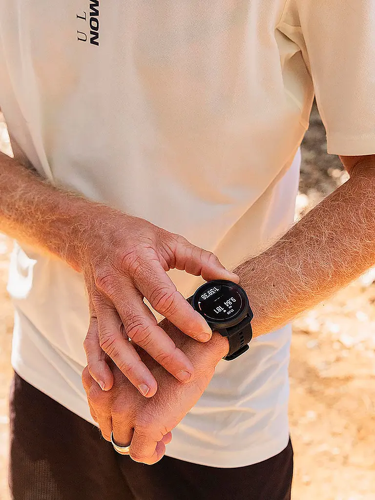 SUUNTO | Montre GPS multisports Race 2 All Black |