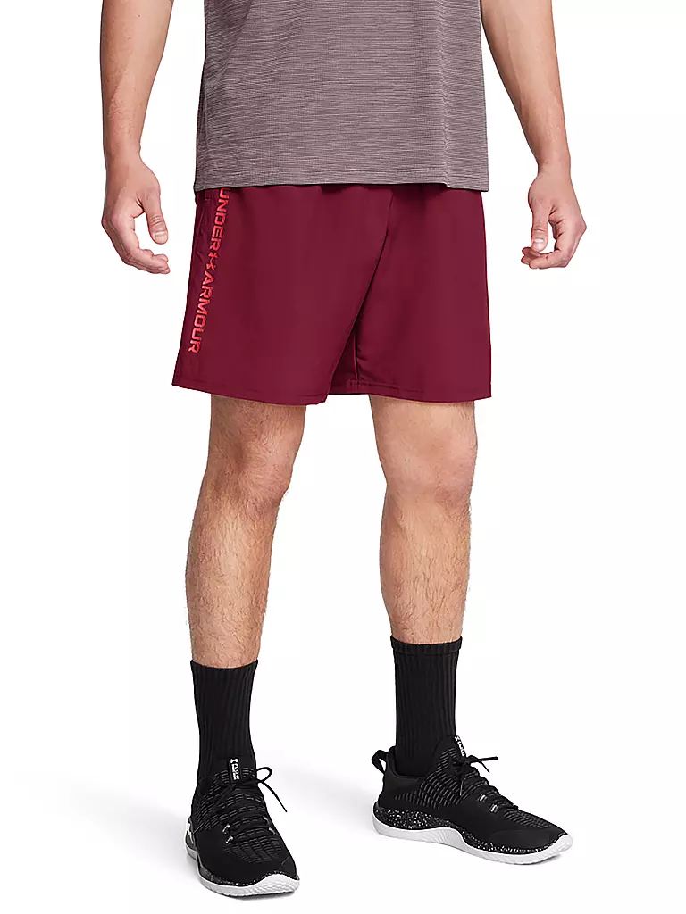 UNDER ARMOUR | Herren Short UA Woven Wordmark | Rouge foncé