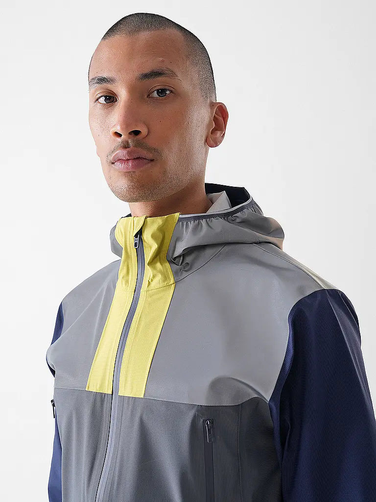 UNDER ARMOUR | Veste de fitness homme UA Halo Run |